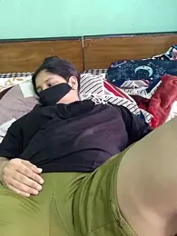 IND_COUPLE1 — Stripchat recorded stream image, 16.07.2025 05:40