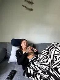 Izy_cute_ — Stripchat recorded stream screenshot (16 Jul 2025)