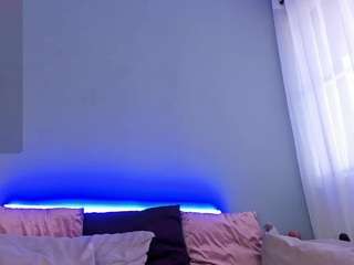 mollyybloom — Camsoda recorded stream image, 16.07.2025 15:30