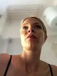 AnastasiaAniess — Stripchat recorded stream image, 16.07.2025 14:00