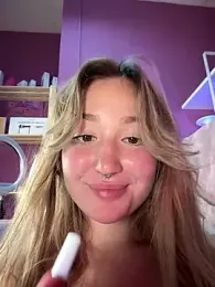 Rimmahottes — Stripchat recorded stream image, 17.07.2025 00:00