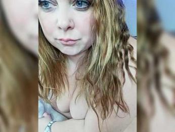 FLUFFY_BEAUTY — Bongacams recorded stream screenshot (12 Feb 2025)