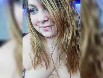 FLUFFY_BEAUTY — Bongacams recorded stream screenshot (12 Feb 2025)