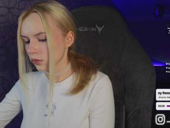 fymryn — Bongacams recorded stream image, 17.07.2025 16:10