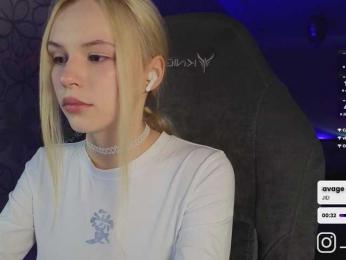 fymryn — Bongacams recorded stream image, 17.07.2025 16:10
