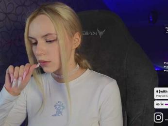 fymryn — Bongacams recorded stream image, 17.07.2025 16:10