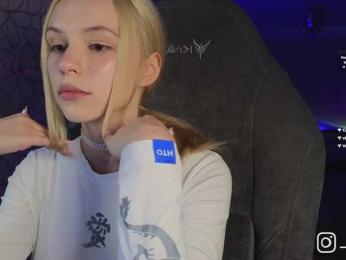 fymryn — Bongacams recorded stream image, 17.07.2025 16:10