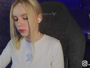 fymryn — Bongacams recorded stream image, 17.07.2025 16:10
