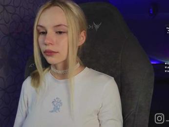 fymryn — Bongacams recorded stream image, 17.07.2025 16:10
