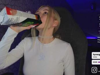 fymryn — Bongacams recorded stream image, 17.07.2025 16:10