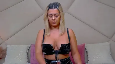 ChloeFrost — Stripchat recorded stream image, 18.07.2025 05:00