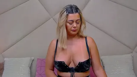 ChloeFrost — Stripchat recorded stream image, 18.07.2025 05:00