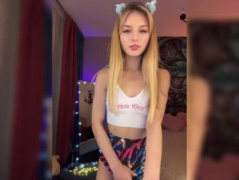 ilittleheart — Bongacams recorded stream image, 12.02.2025 17:10