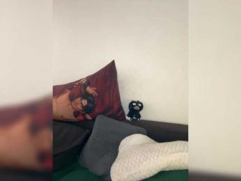 Italianka — Bongacams recorded stream image, 18.07.2025 17:50