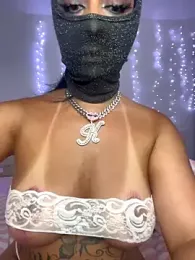 kamila_french — Stripchat recorded stream screenshot (19 Jul 2025)