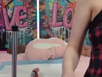 vanessa_love — Chaturbate recorded stream image, 12.02.2025 15:20