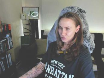 Adamova_Eva — Bongacams recorded stream screenshot (12 Feb 2025)