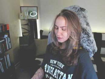 Adamova_Eva — Bongacams recorded stream screenshot (12 Feb 2025)