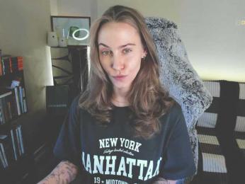 Adamova_Eva — Bongacams recorded stream screenshot (12 Feb 2025)