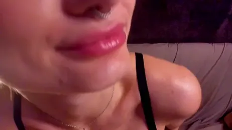 VickiRoom — Stripchat recorded stream image, 21.07.2025 21:50