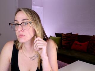 Zoey Evans — Flirt4free recorded stream screenshot (23 Jul 2025)