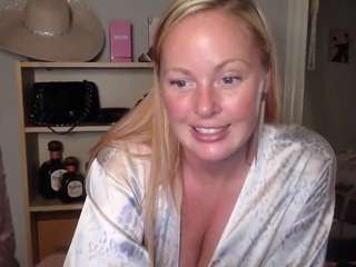 mshunnybunnyy — Camsoda recorded stream screenshot (23 Jul 2025)