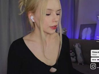 fymryn — Bongacams recorded stream image, 25.07.2025 17:00
