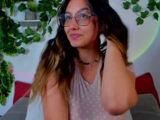 nataliepeterson — Camsoda recorded stream image, 25.07.2025 20:50