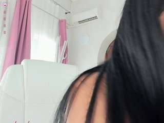 diamondt33n — Camsoda recorded stream image, 27.07.2025 05:10