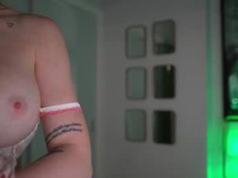 chloewildd — Chaturbate recorded stream image, 27.07.2025 20:20