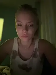 AnastasiaAniess — Stripchat recorded stream image, 13.02.2025 05:50