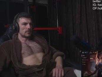 tickle_my_pickle07 — Chaturbate recorded stream image, 27.01.2025 04:30