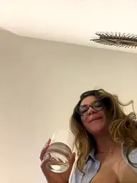 alicee16 — Stripchat recorded stream image, 02.08.2025 02:00