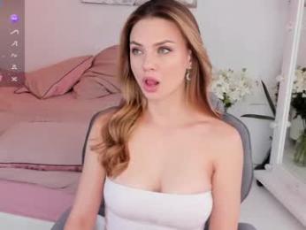 lili_and_niki — Chaturbate recorded stream image, 02.08.2025 13:20