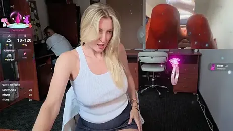 legsLONG — Stripchat recorded stream image, 04.08.2025 04:10