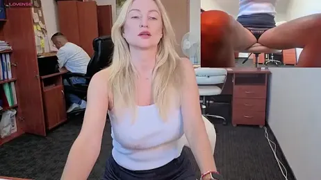 legsLONG — Stripchat recorded stream image, 04.08.2025 04:10