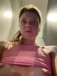 ValenciaShock — Stripchat recorded stream image, 04.08.2025 06:20