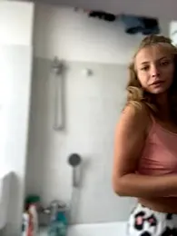 AnastasiaAniess — Stripchat recorded stream image, 04.08.2025 10:00