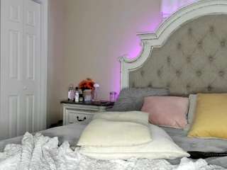 kennasavage — Camsoda recorded stream image, 04.08.2025 16:00