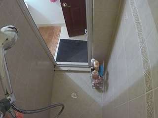 voyeurcam-baileybase-shower — Camsoda recorded stream image, 05.08.2025 18:00