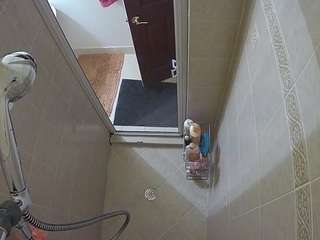 voyeurcam-baileybase-shower — Camsoda recorded stream image, 05.08.2025 18:00