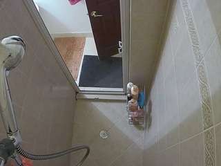 voyeurcam-baileybase-shower — Camsoda recorded stream image, 05.08.2025 18:00