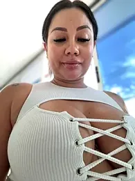 ValeryGrey — Stripchat recorded stream image, 07.08.2025 14:20