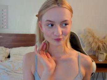 minnietammy — Chaturbate recorded stream image, 08.08.2025 01:00