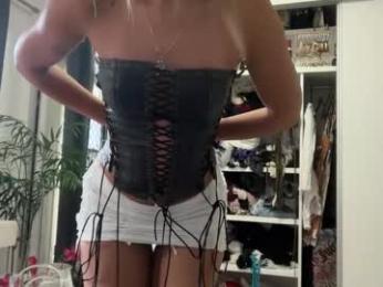 luvlivvyy — Chaturbate recorded stream image, 08.08.2025 22:30