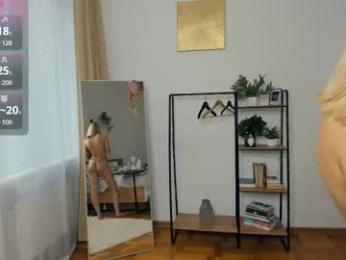 glossybabe_ — Chaturbate recorded stream image, 11.08.2025 08:20