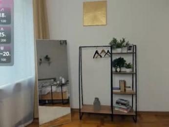 glossybabe_ — Chaturbate recorded stream image, 11.08.2025 08:20