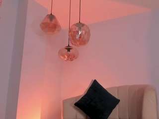 meganwest — Camsoda recorded stream image, 12.08.2025 18:10