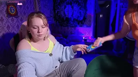 Radiants_two — Stripchat recorded stream image, 13.08.2025 01:10