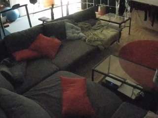voyeurcam-julmodels-living-3 — Camsoda recorded stream image, 07.08.2025 18:00